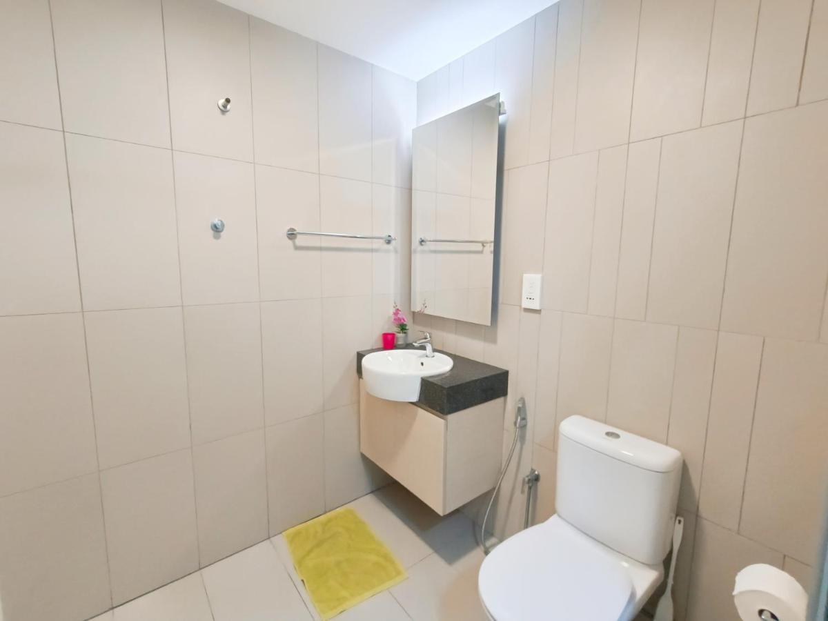 Afiniti, 2 Min Walk To Legoland And Gleneagles Hospital By Hint Apartment